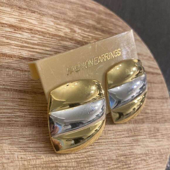 NWT Fashion Earrings Chunky Geometric Stud Earrings - Gold and Silver - Picture 4 of 7